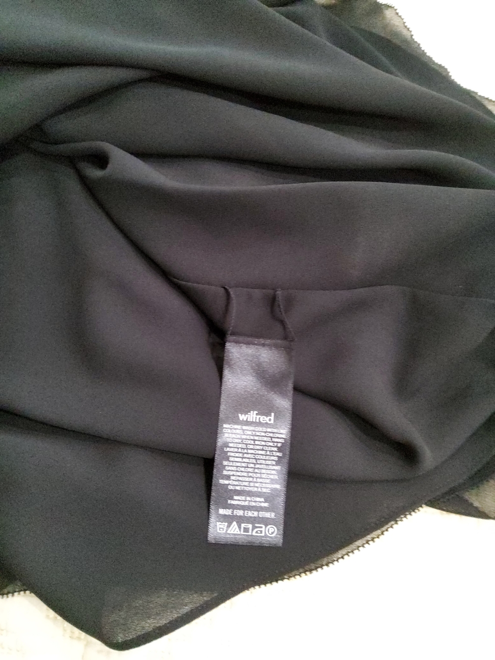 Wilfred Black Pleated Midi Skirt Size 4 - Picture 11 of 14